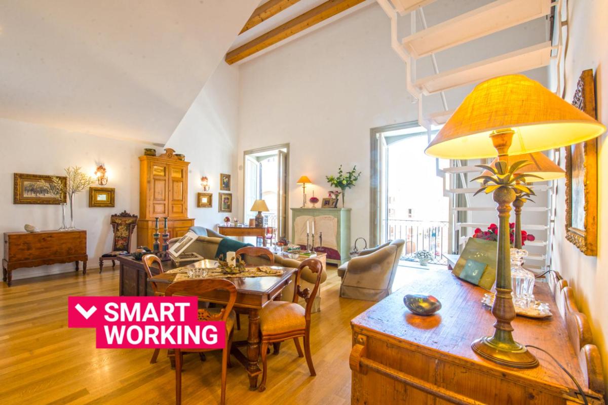 Charming Apartment in the city center by Wonderful Italy - Housity