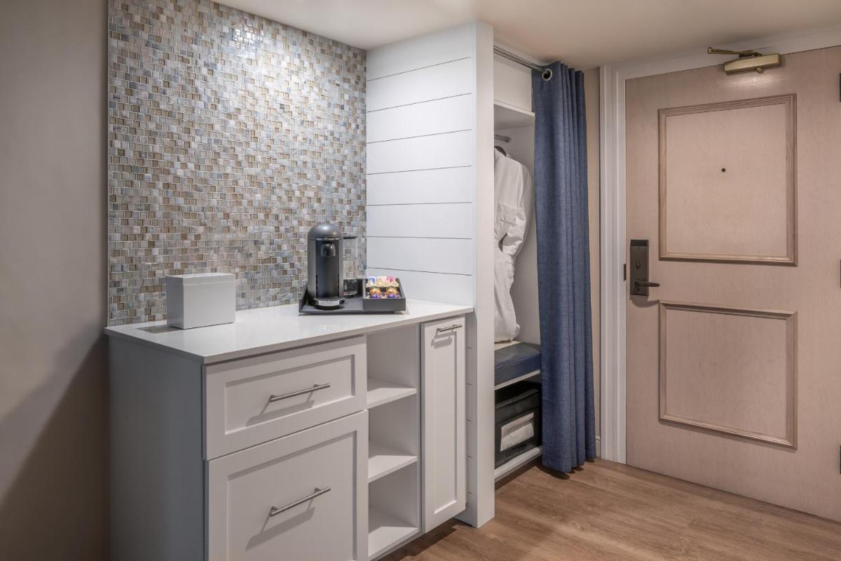 Opal Grand Oceanfront Resort & Spa - Housity