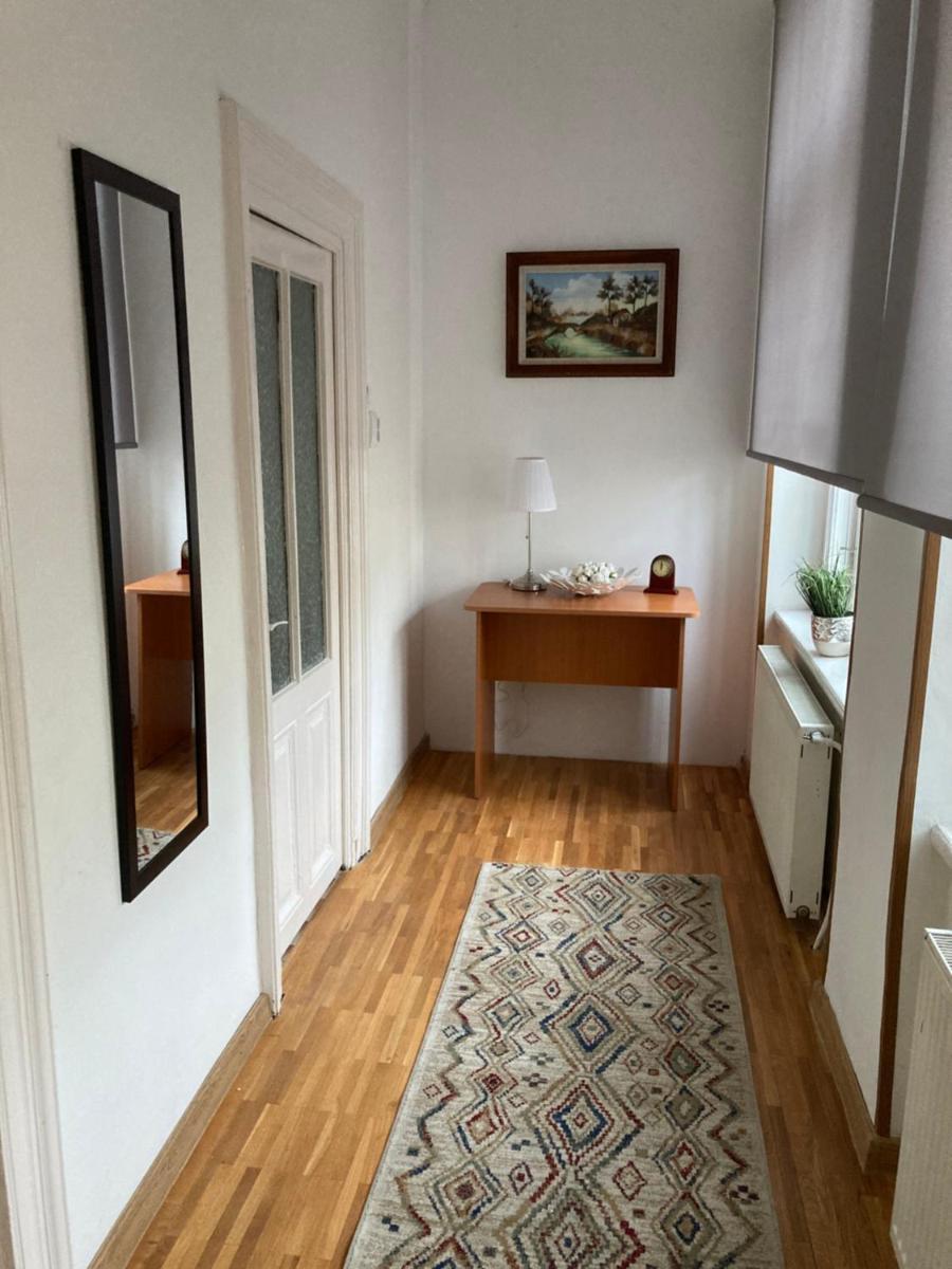 Irina Apartments - Housity