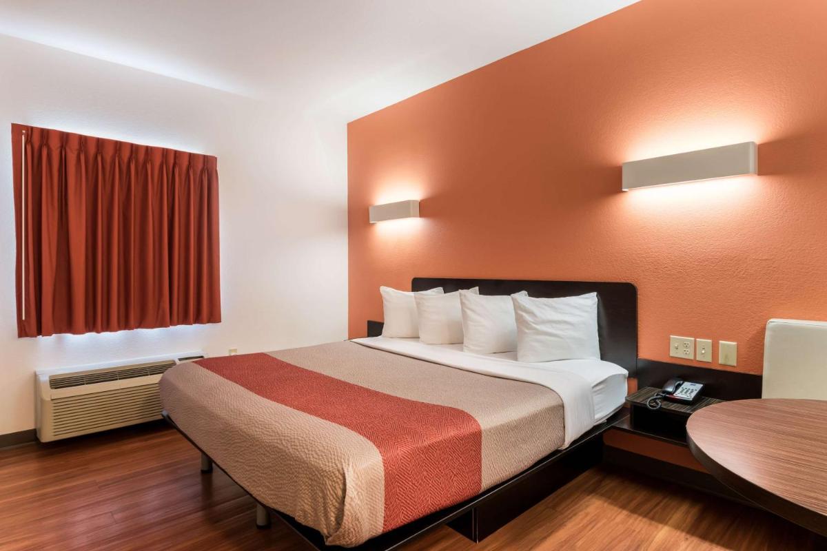 Motel 6 Wilkes Barre Arena - Housity