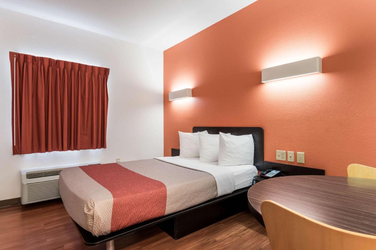 Motel 6 Wilkes Barre Arena - Housity