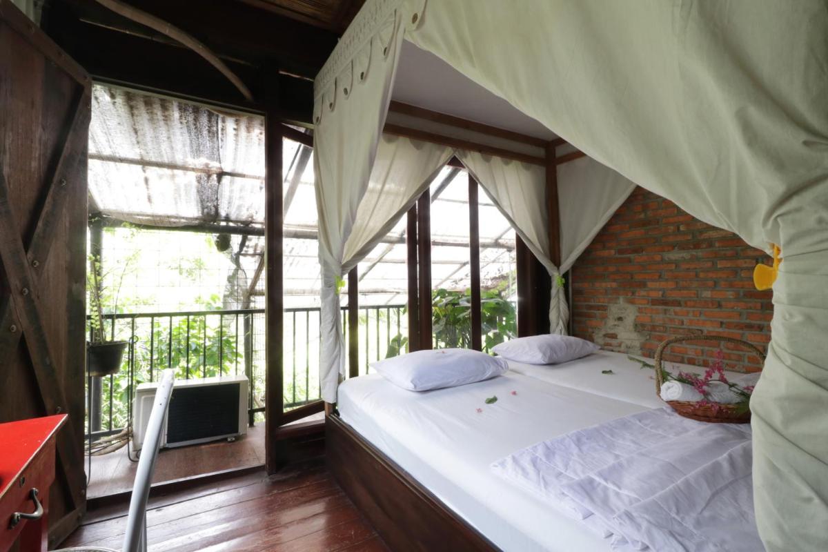 Suitetrails - NILA HOUSE, Sharia Family Home Stay