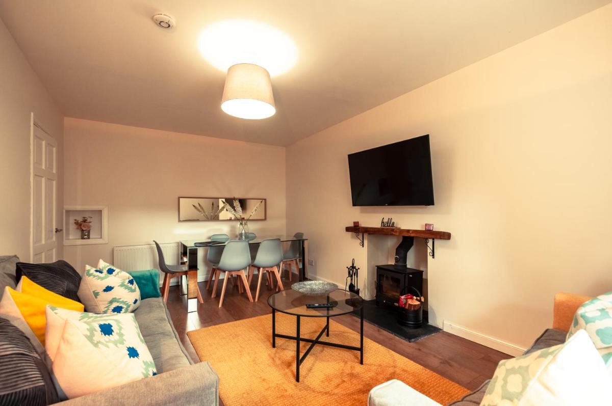 Kellas Cottage - Housity