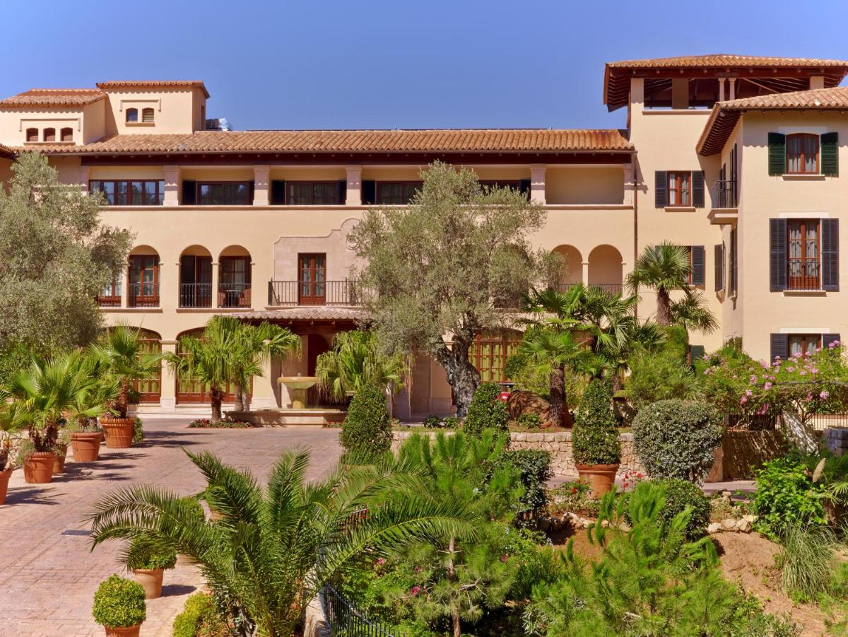 Jardín al aire libre en Sheraton Mallorca Arabella Golf Hotel