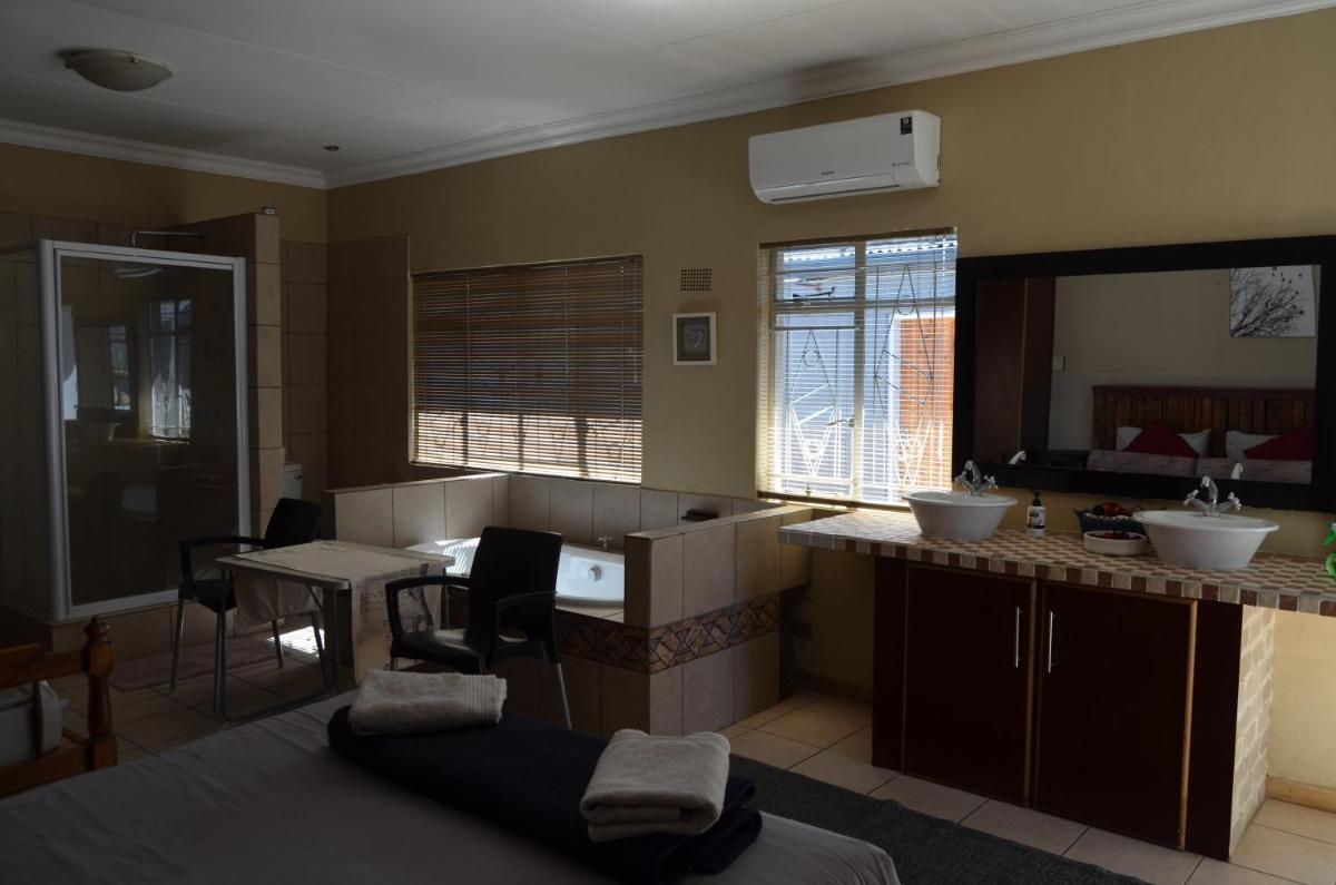 A & R Guesthouse - Housity