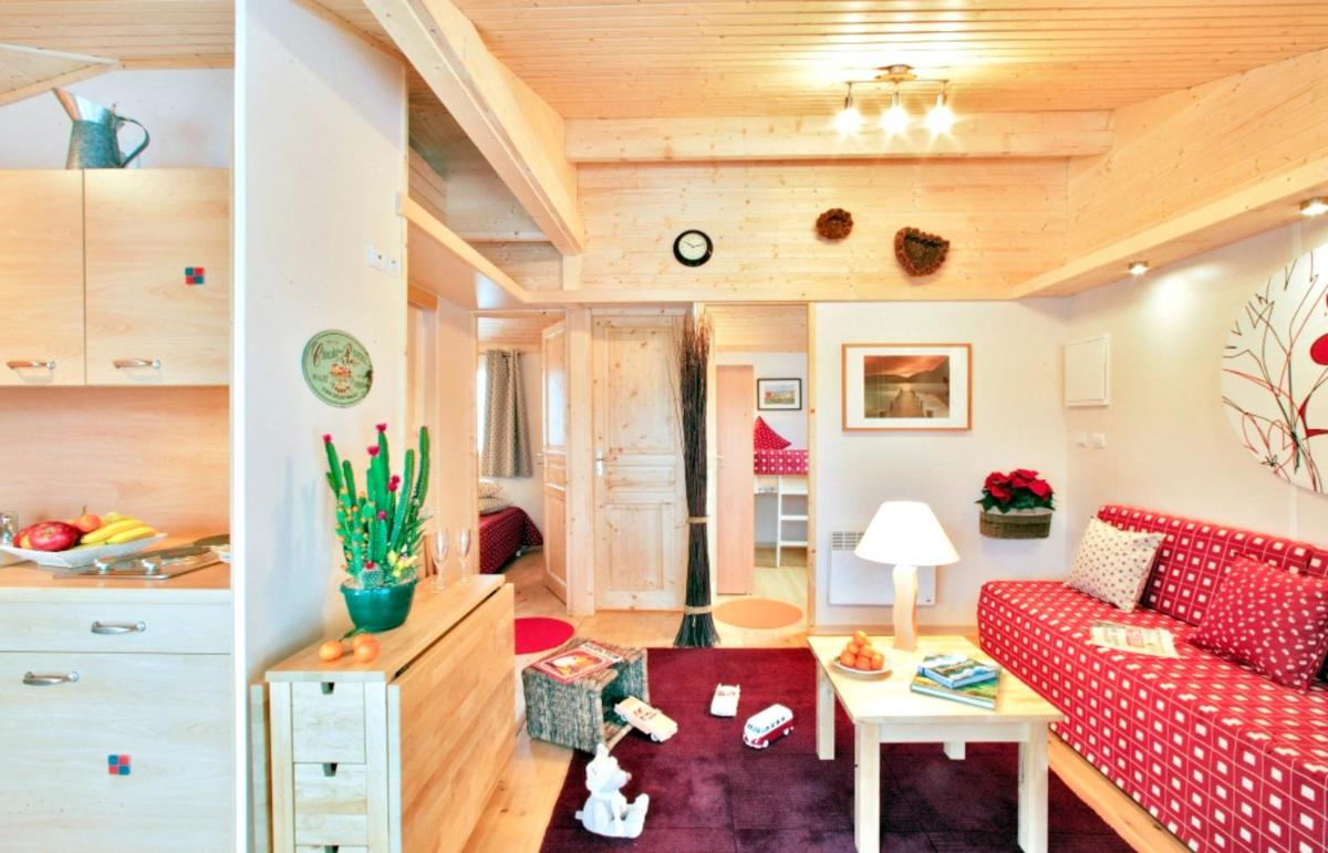Chalet avec vue sur la montagne a Pauilhac + piscine partagee - Housity