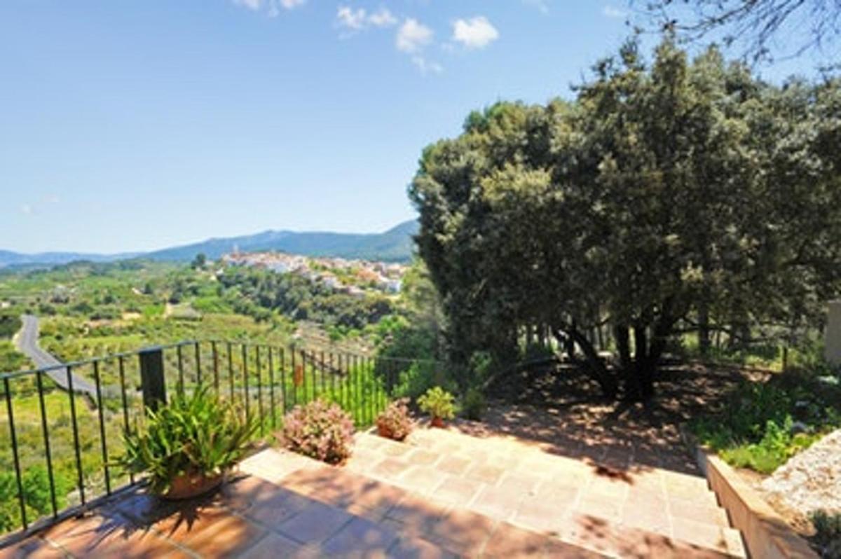 Charming Villa in Parcent with Private Pool - Housity