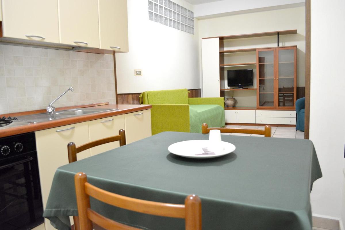 Comfortable apartment in Reggio Calabria 34 m² with parking - Housity