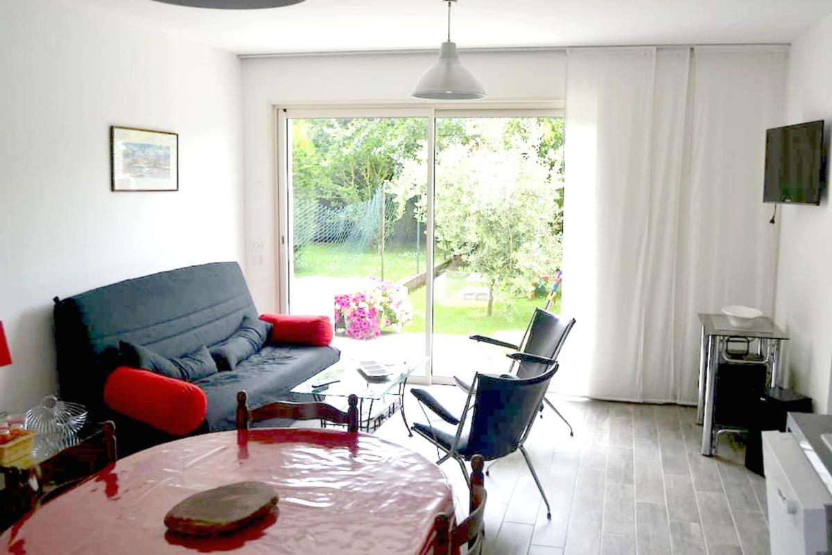 Maison charmante à Saint-Jouan-des-Guérets avec jardin clôturé - Housity