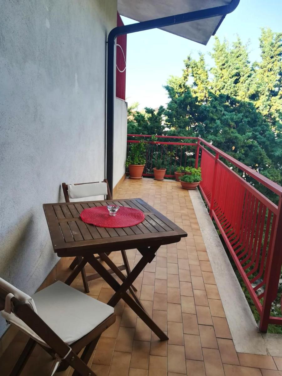Cozy Apartment in Mendicino 97 sqm Stunning View - Housity