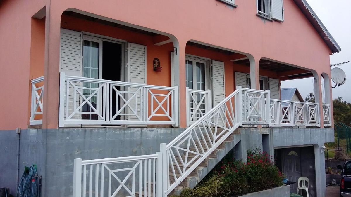 Maison de 5 chambres avec jardin clos et wifi a La Plaine des Cafres - Housity