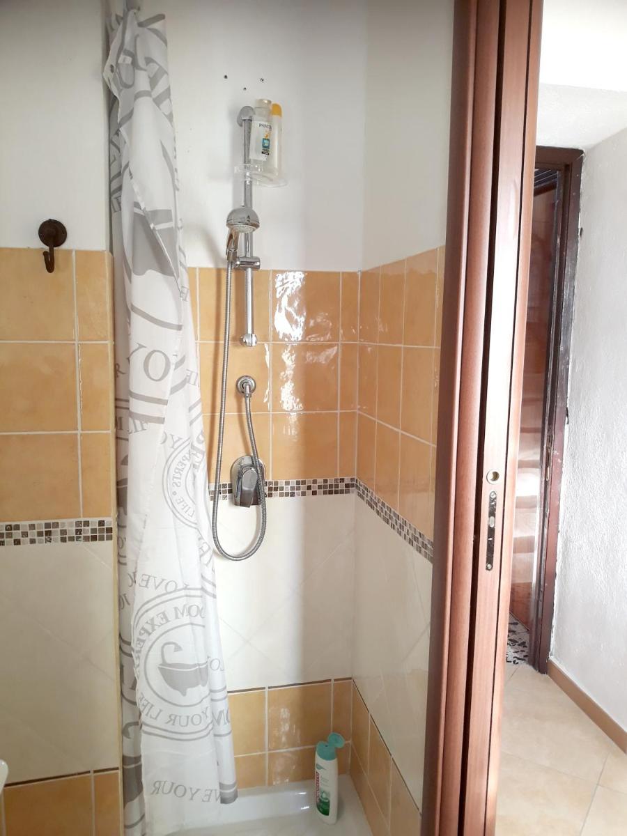 2 bedrooms appartement with city view and wifi at Loceri - Housity