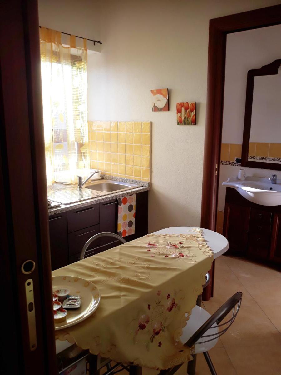 2 bedrooms appartement with city view and wifi at Loceri - Housity