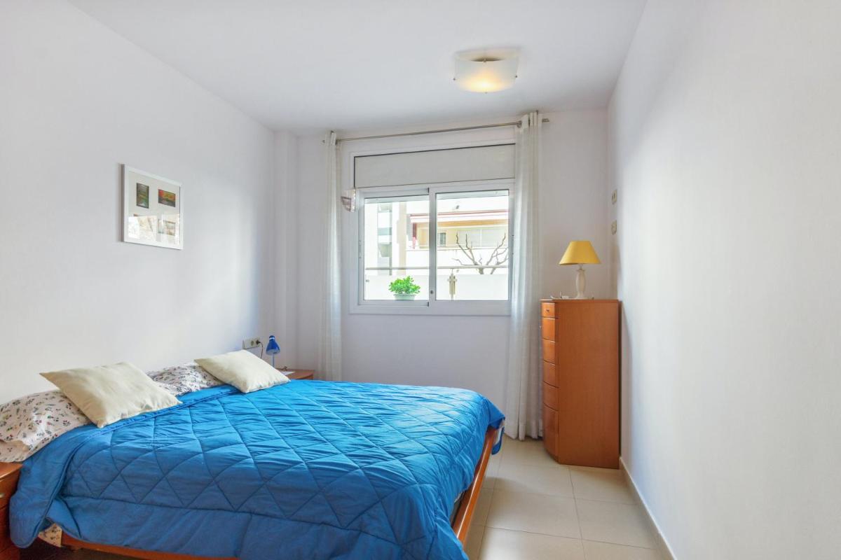 Elegant Apartment in Lloret de Mar, 85 m² with Pool - Housity