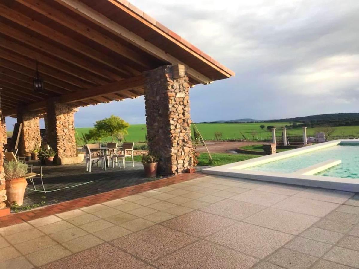 Charming Villa in Fernan Caballero with Private Pool - Housity