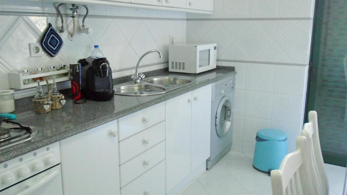 Spacious Apartment in Armacao de Pera with Sea View 90 m² - Housity