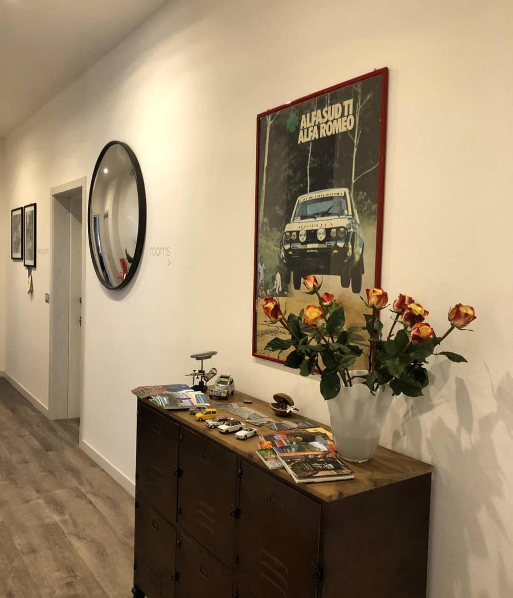 Garage con camere - Housity