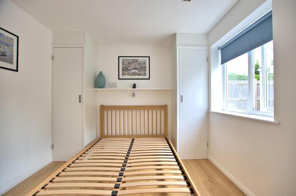 Cozy Studio Flat - Free Street Parking - Housity