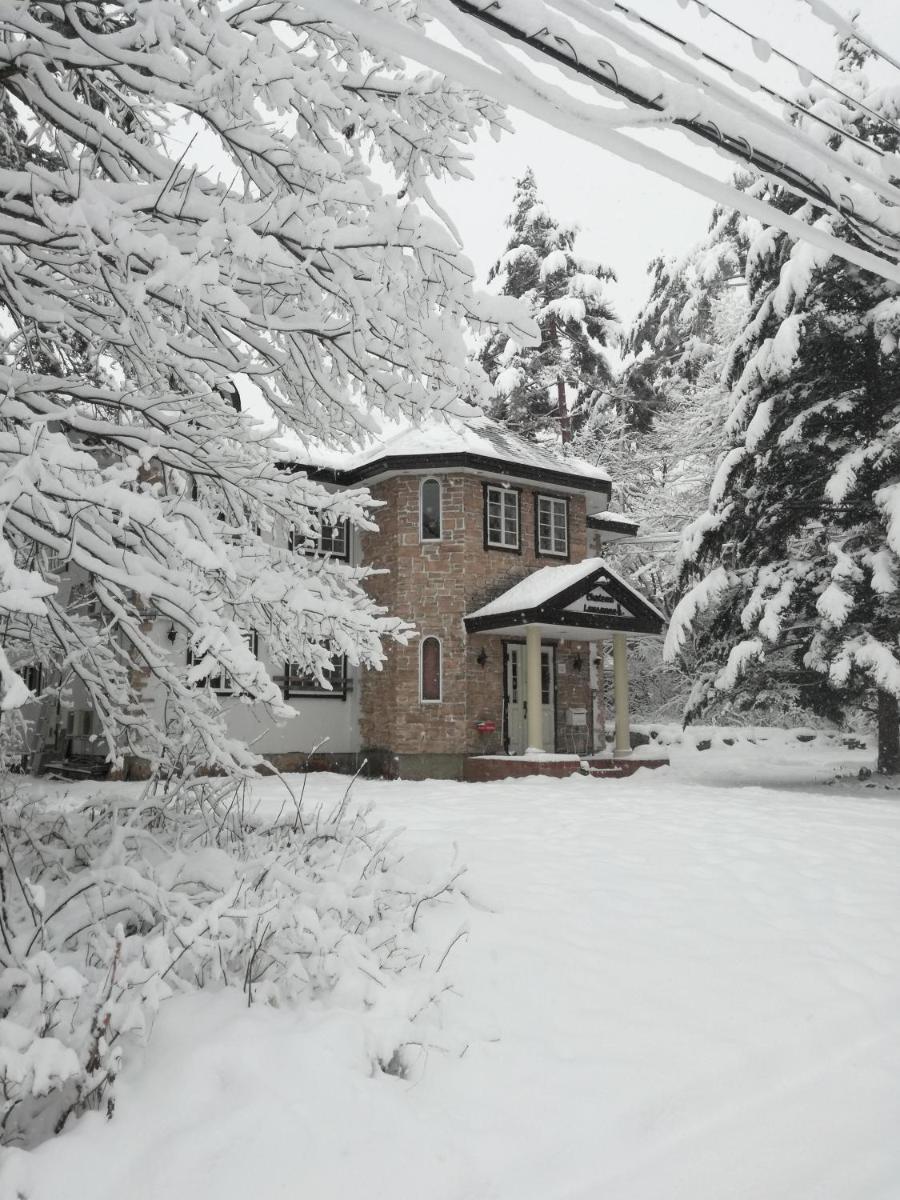 Chateau Lausanne - Housity