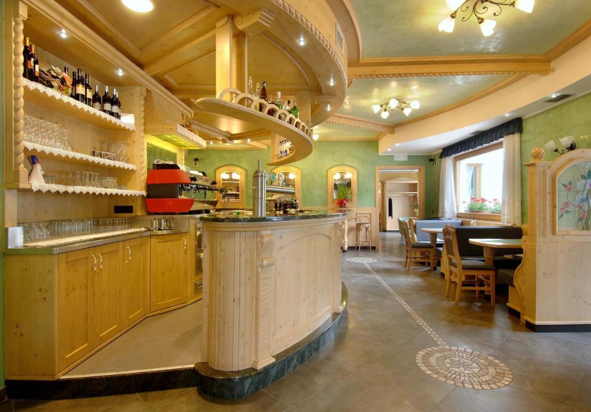 Hotel Dolomiti Saone - Housity
