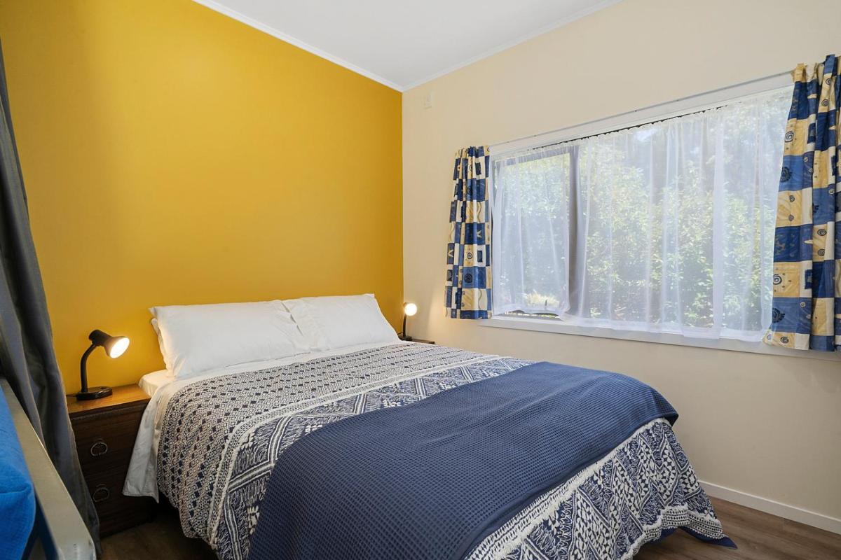 Searenity - Waikanae Beach Holiday Home - Housity