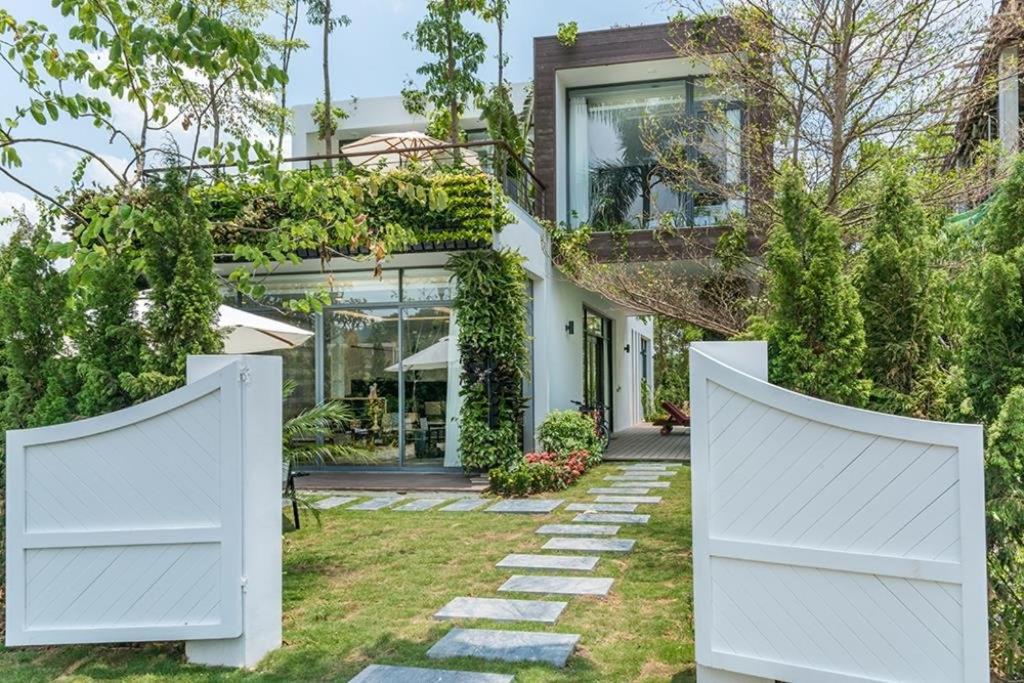 BOM HOMES - FLAMIGO ĐẠI LẢI resort- Full Service - Housity