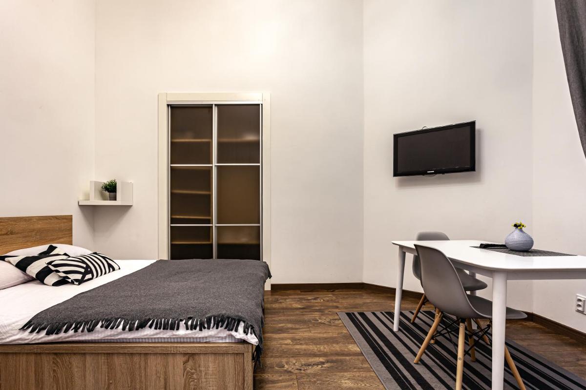 Valova 13, small studio - Hizvo
