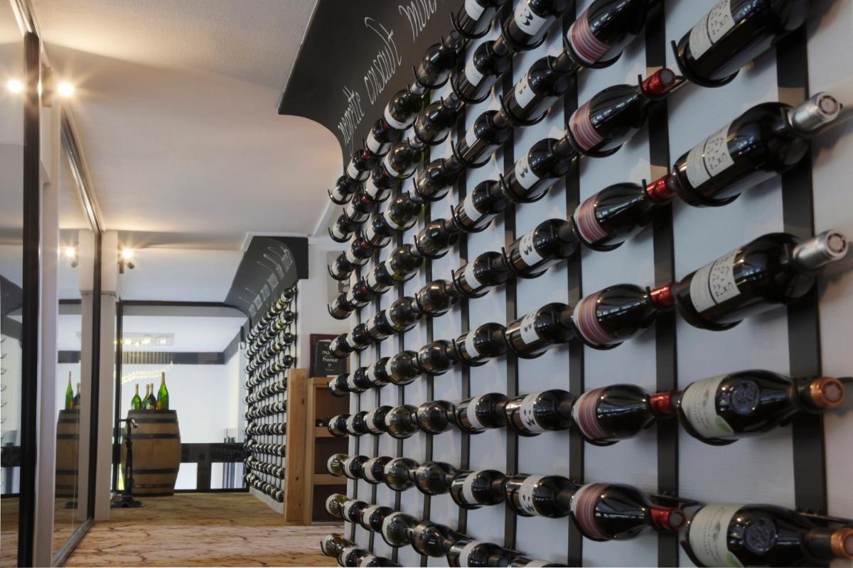 Photo de la galerie de l'établissement Hôtel du Barry Resort & Spa, à Sauveterre