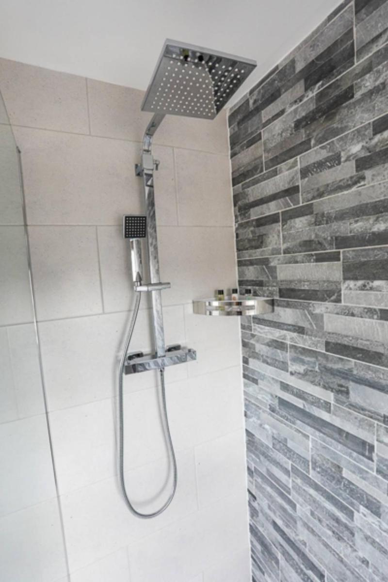 Broadcroft Hotel - Housity