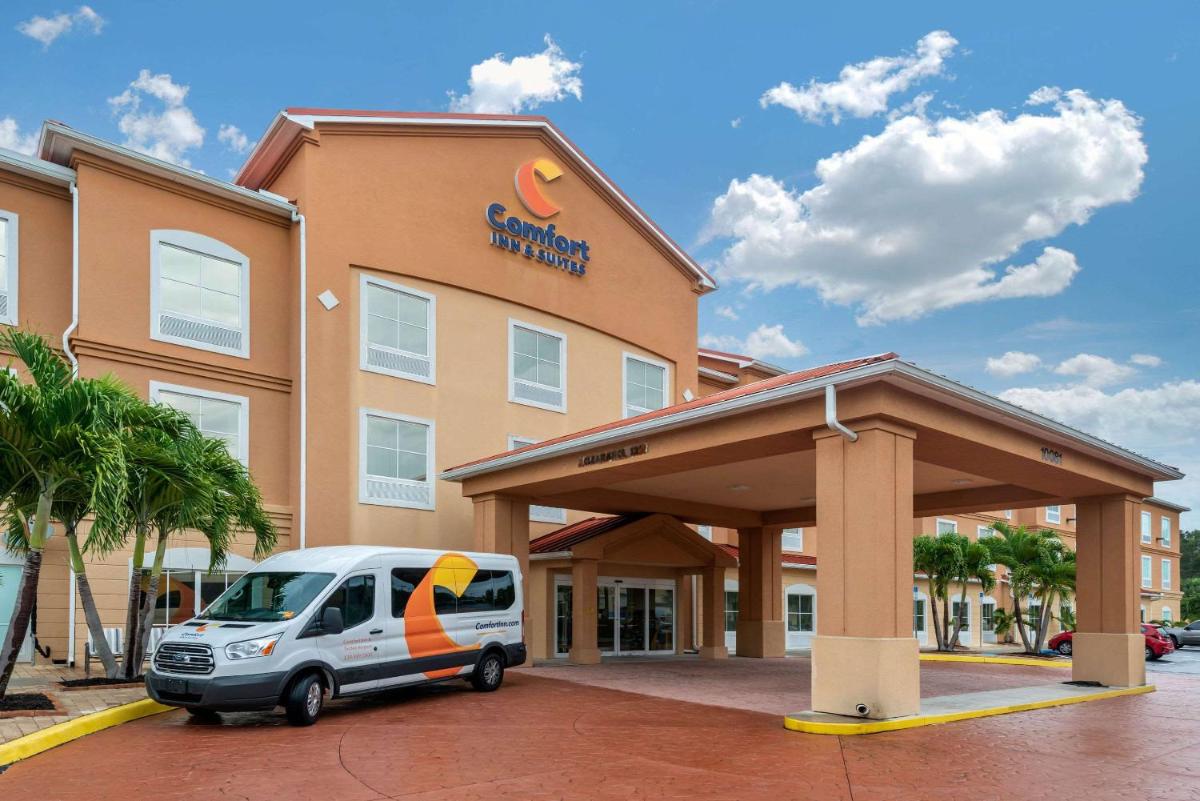 Comfort Inn & Suites Airport - Housity