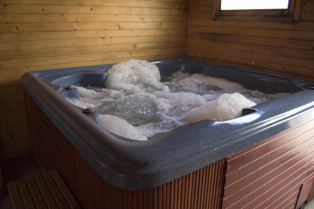 Casa rural con jacuzzi - Housity