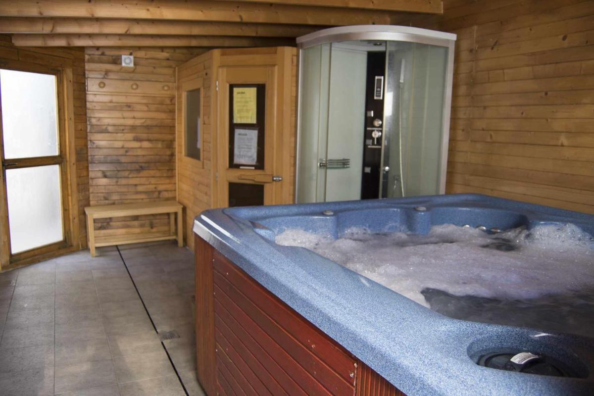 Casa rural con jacuzzi - Housity