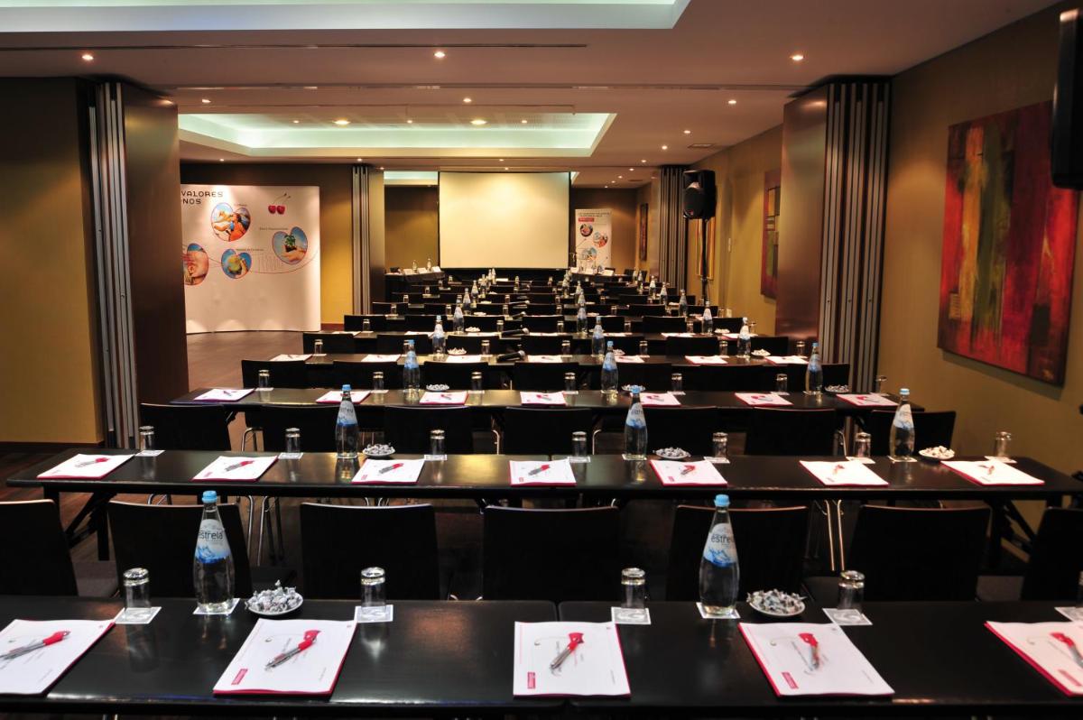 A área empresarial e/ ou a sala de conferências de Vila Gale Coimbra