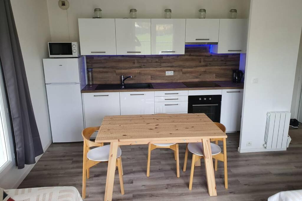 Appartement contemporain rénové à neuf avec cuisine équipé - Val de reuil - Housity