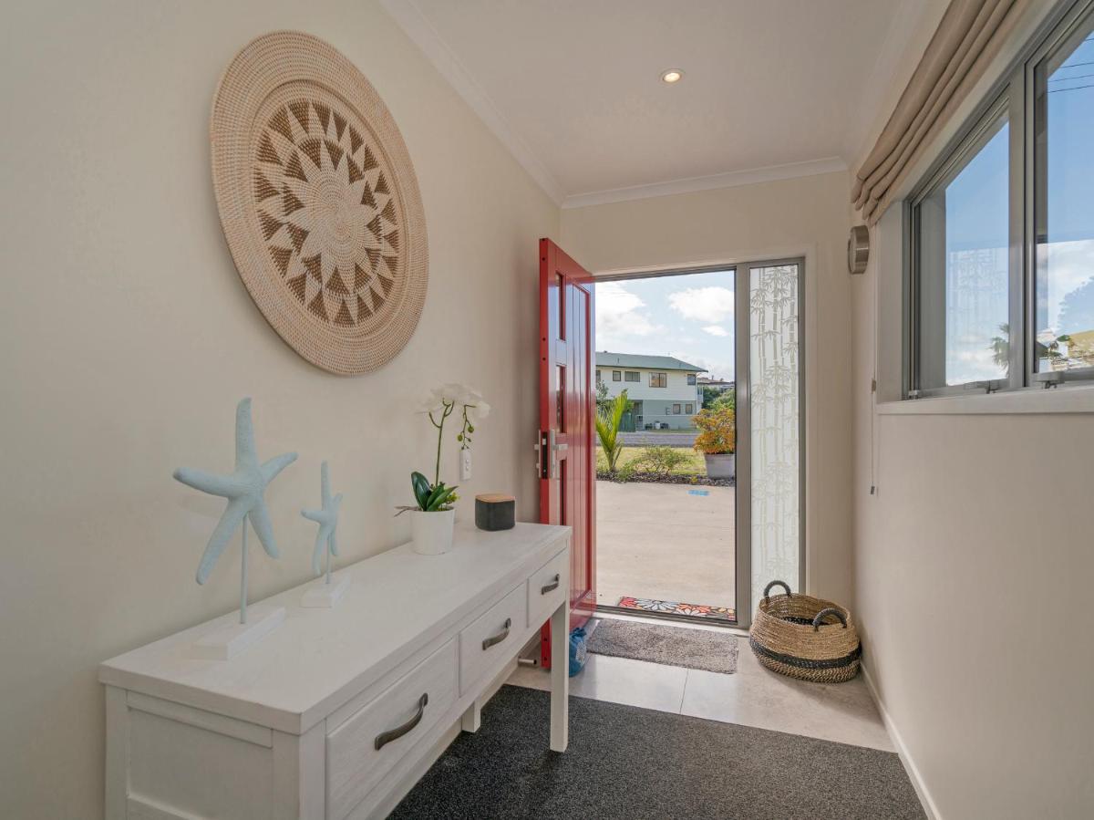 Beach on Buffalo - Whitianga Holiday Home - Housity