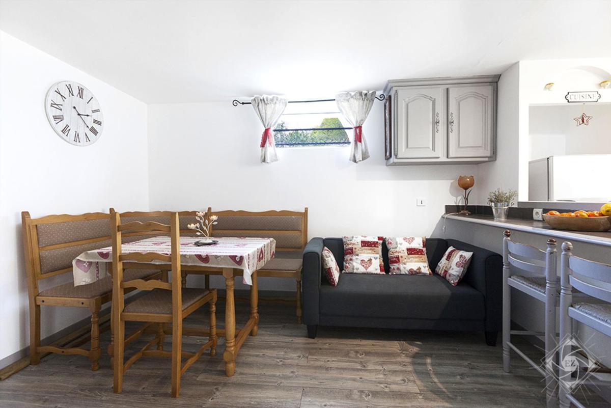 Appartement lumineux a Voreppe avec piscine - Housity