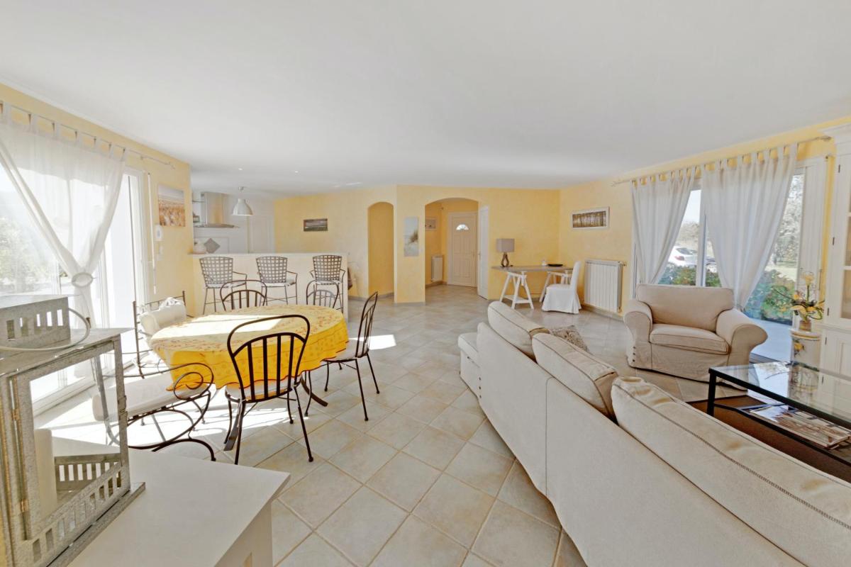 Villa charmante a Saint Germain d'Esteuil avec piscine privee - Housity