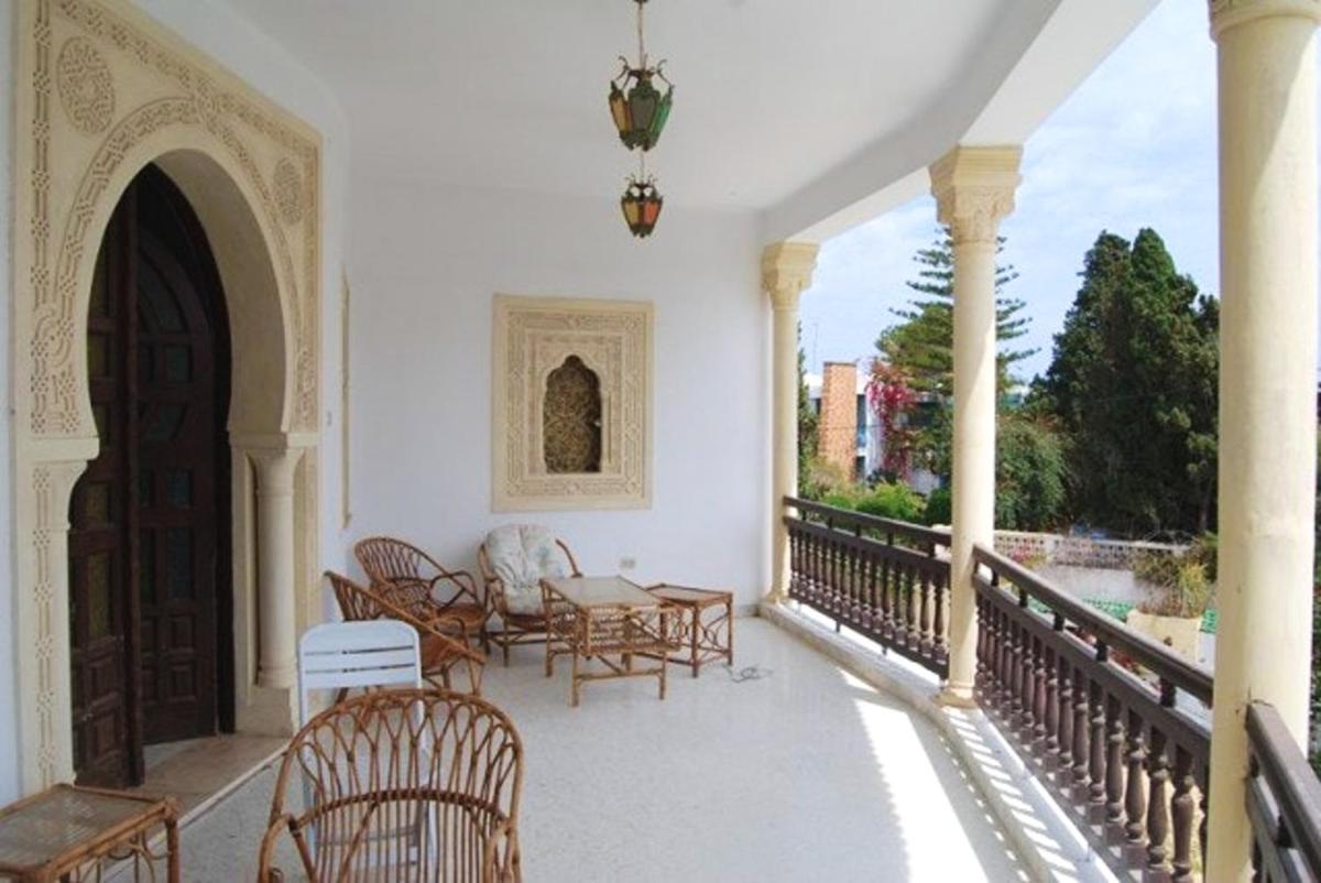 Charming Villa in Monastir with Private Pool - Housity