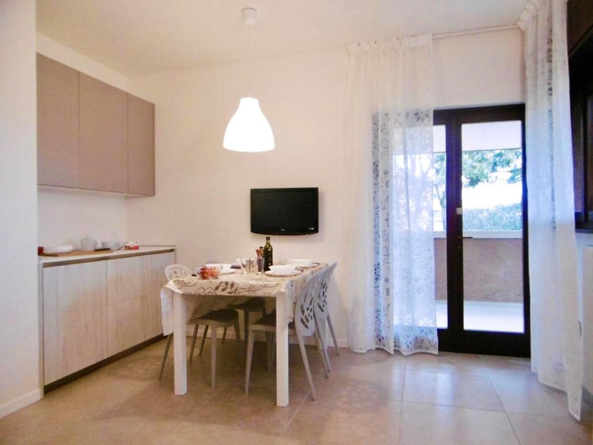 One bedroom appartement at Sirmione 200 m away from the beach with shared pool furnished terrace and wifi - Housity