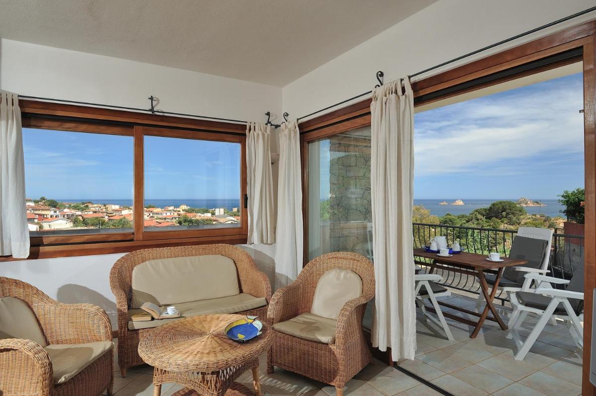 Spacious Apartment in Santa Maria Navarrese - Hizvo