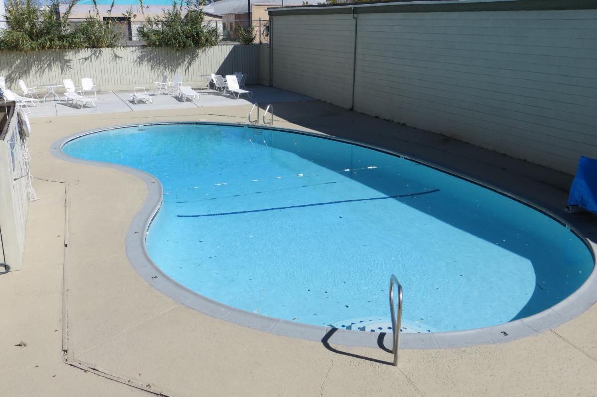 American Inn Stockton - Housity