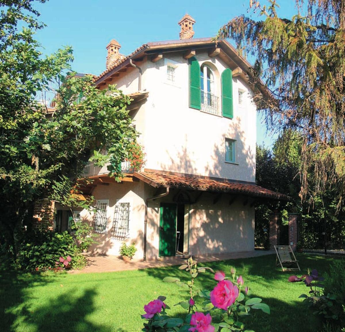 2 bedrooms appartement with enclosed garden at Carru - Housity
