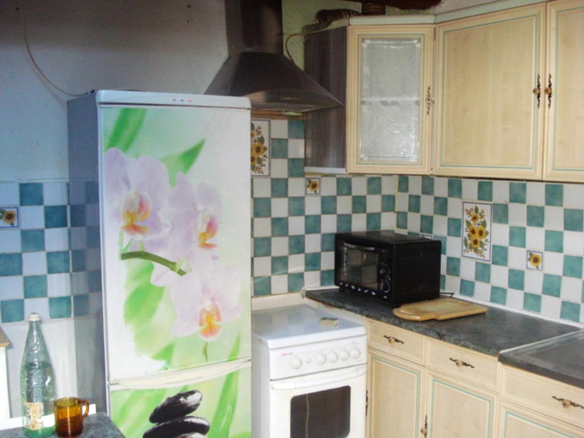 Maison chaleureuse a Ille sur Tet jardin paisible clim & cheminee - Housity