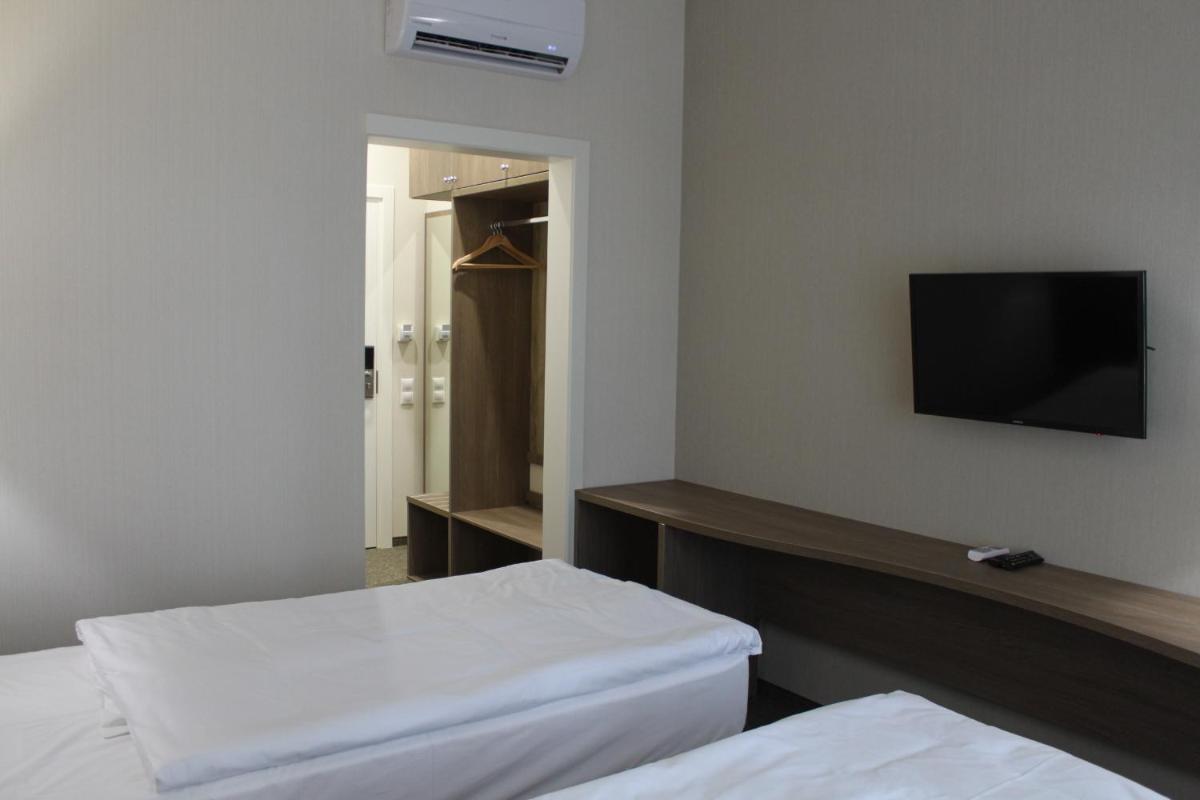 Fanagoria zapad - Housity