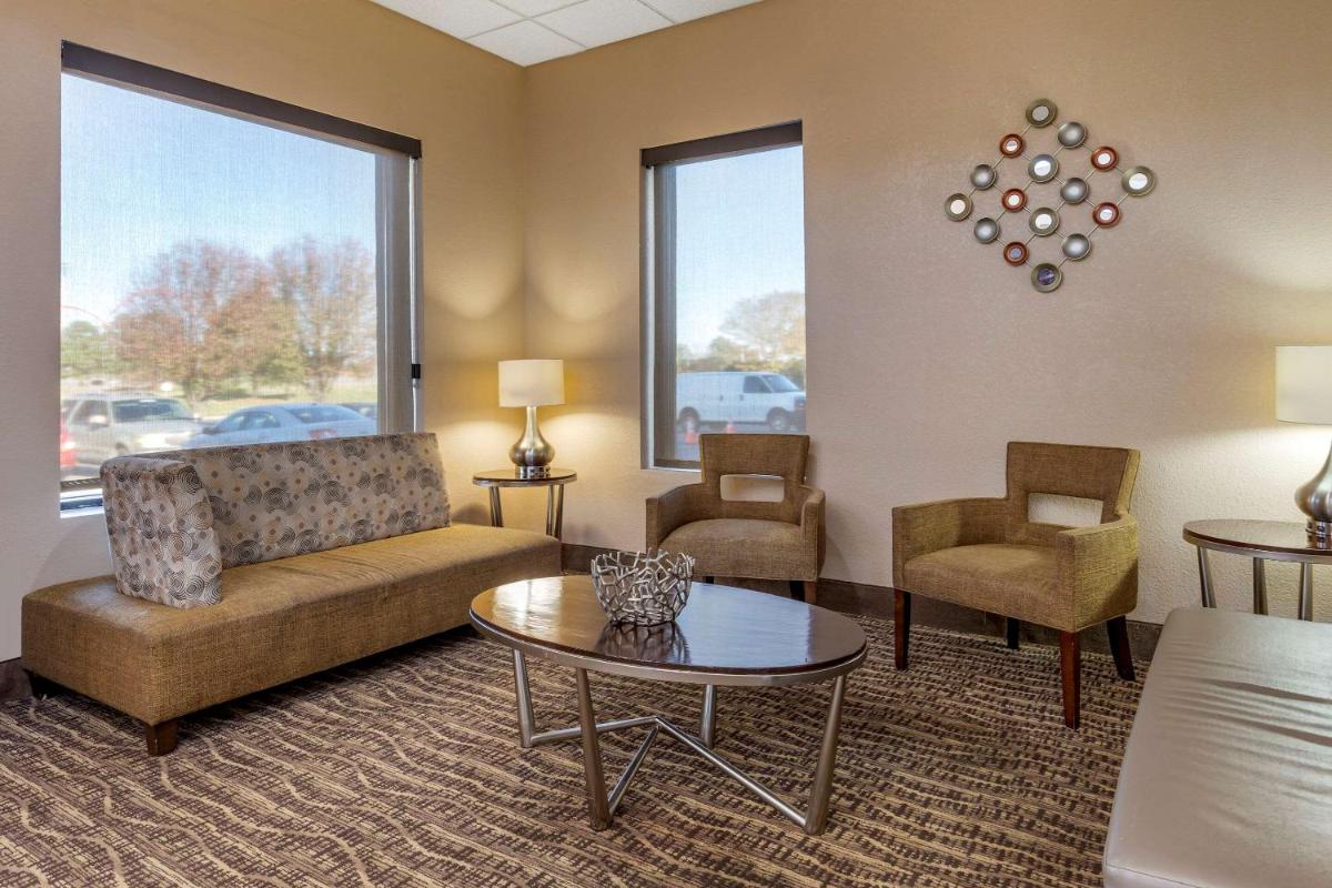 Comfort Inn Fort Mill Amusement Park at Carowinds Blvd - Housity