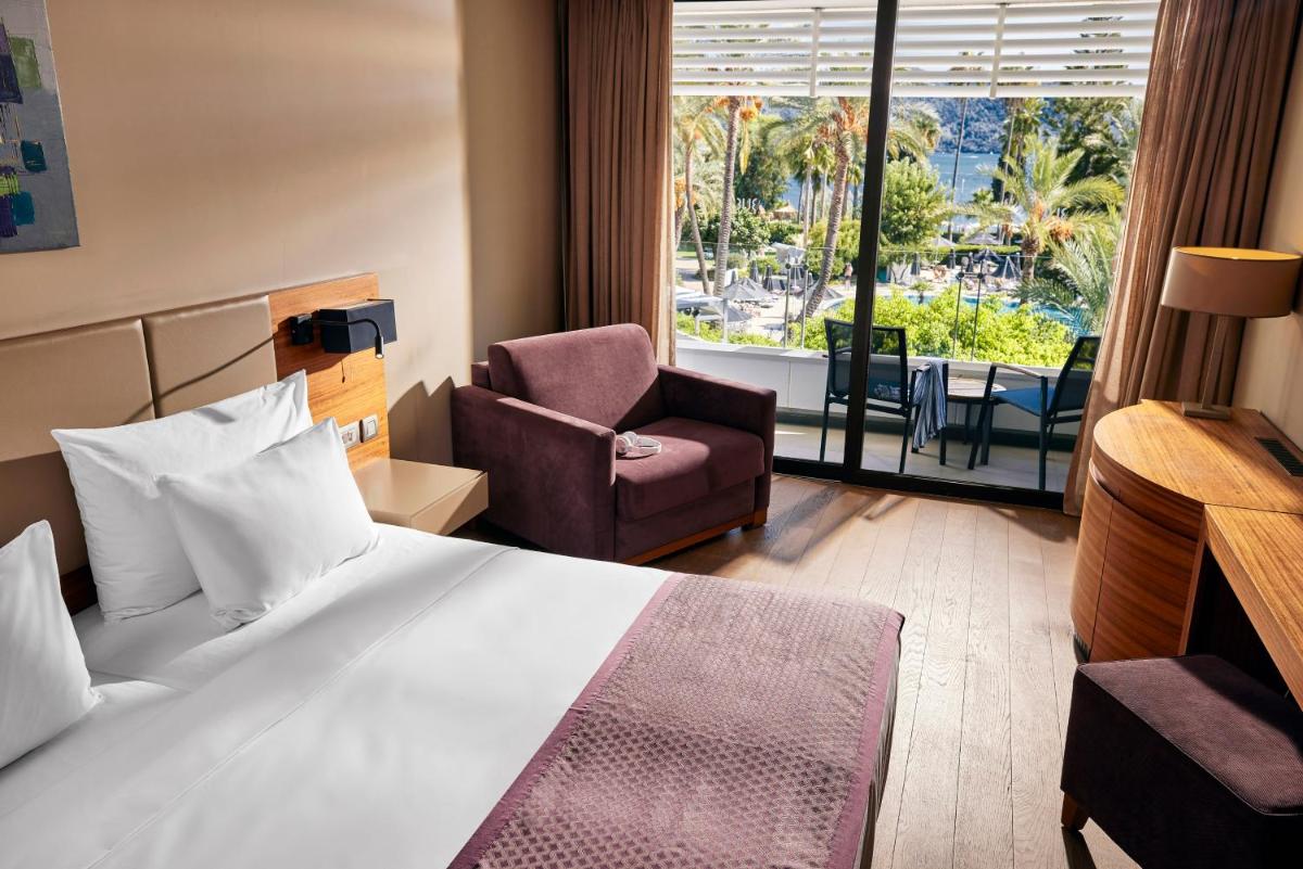 TUI BLUE Grand Azur - Housity