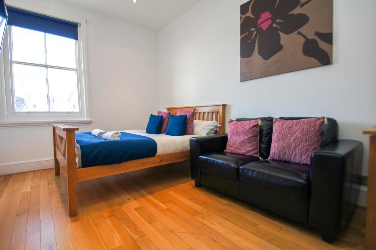 Cambridge Road Studio - by Brighton Holiday Lets - Housity