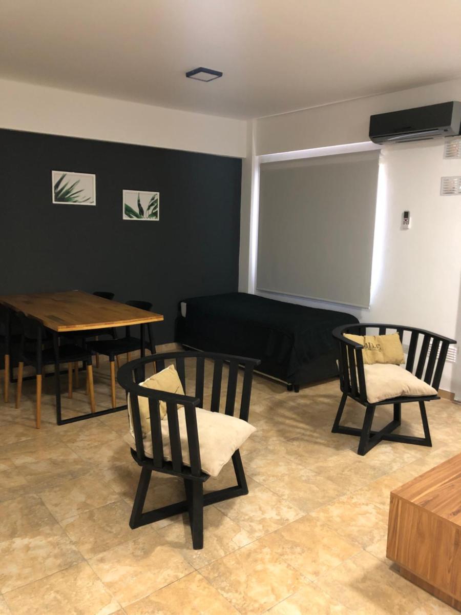 ALIWE III (A 200 m. Del Aeropuerto el Palomar) - Housity