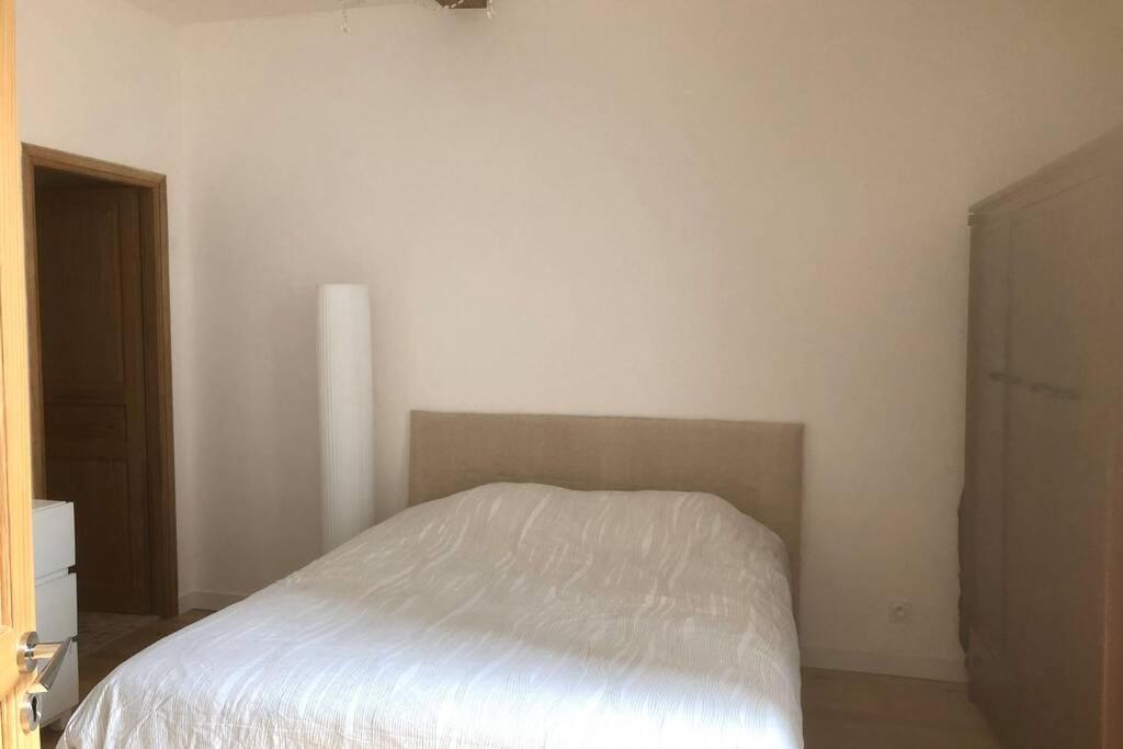 Grand T2 (60m2) Vieux port. - Housity