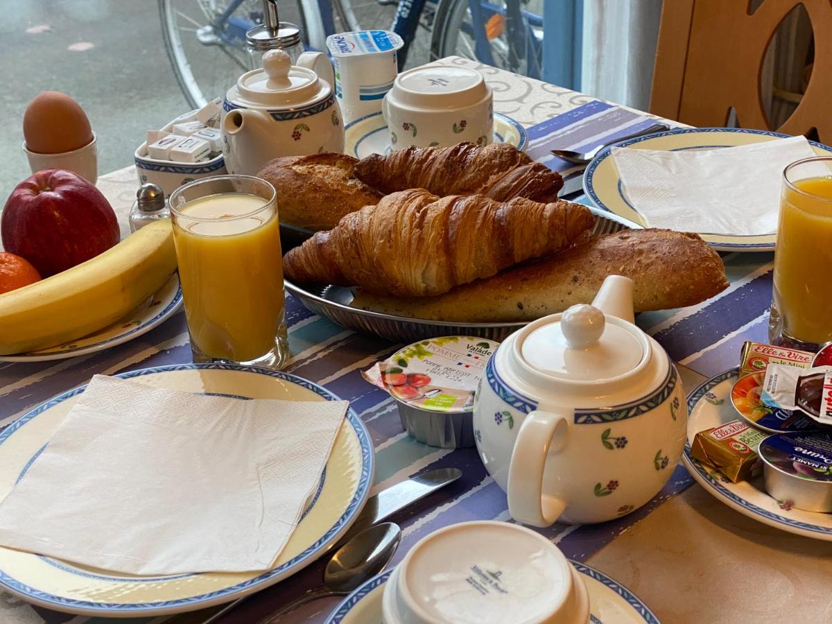 Nourriture dans l'hôtel ou à proximité